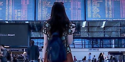 Unterwegs am Flughafen Auf der Reise am Flughafen