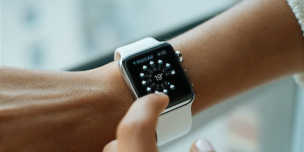 Smartwatch für sportliche und moderne Menschen Moderne Smartwatch