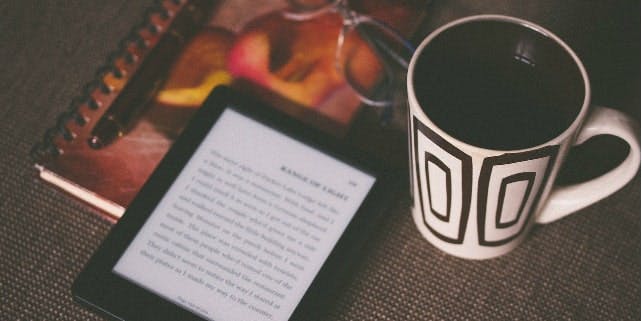 eReader mit Tee