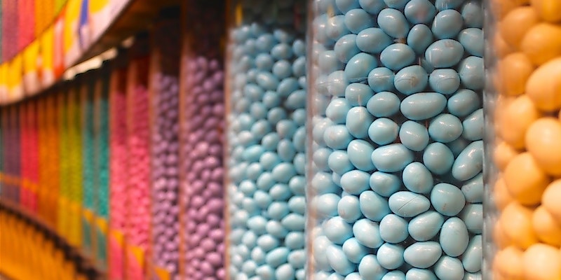 Bonbons in den Gläsern